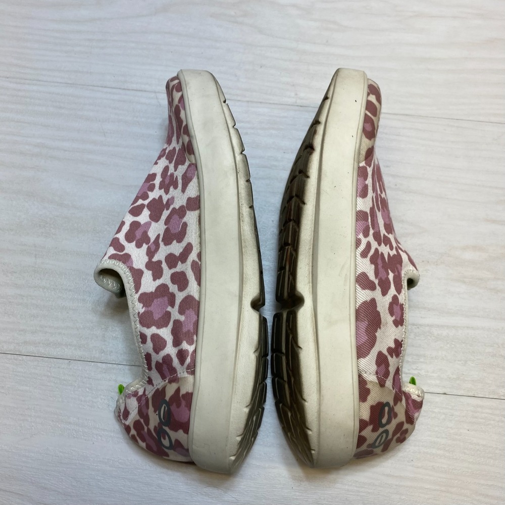OOFOS OOmg Eezee Slip On Sneakers Womens Size 9 Canvas Pink Rose Leopard Print - Picture 2 of 9